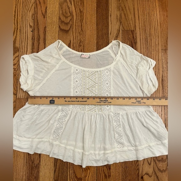 Free People Women’s Cropped Top White Beaded Boxed Relaxed Fit Size 8 - Picture 6 of 7